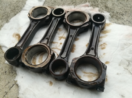 ก้านสูบ Isuzu 4jg2 แท้ถอด