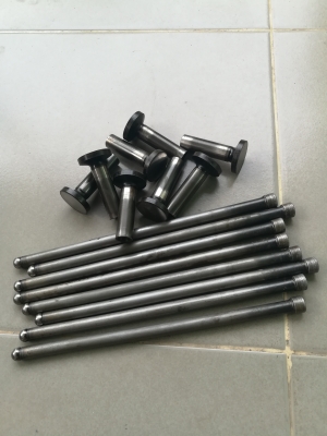 ตะเกียบ+ลูกกระทุ้ง tfr 4ja1 แท้ถอด สภาพดีครับ ตะเกียบ+ลูกกระทุ้ง tfr 4ja1 แท้ถอด สภาพดีครับ