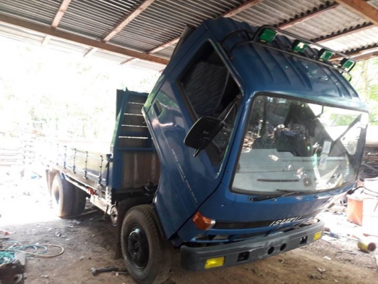 หกล้อ NPR115 รถห้างแท้ปี 38 หกล้อ NPR115 รถห้างแท้ปี 38