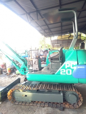 รถแบคโฮ KOMATSU PC20 รุ่น 7 รถเก่านอกนำเข้า ยังไม่เคยใช้งานในไทย ชั่วโมงการทำงาน 2000+ ชั่วโมง เครื่องดี ปั๊มแรง โซ่หนา เอวแน่น สภาพดี พร้อมใช้งาน มีเอกสารใบอินวอยซ์ มี VDO การทำงานให้ชม