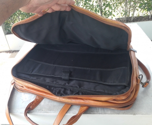 หนังแท้ใส่ laptop เอกสาร