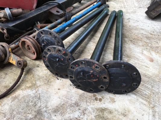 ขาย15.000เหมาเพลาข้าง4เส้น มิสซูฟูโซ่ 18ฟัน