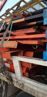 แร็คมีแผ่นรองพร้อมมี8ตันกว่าโลละ20