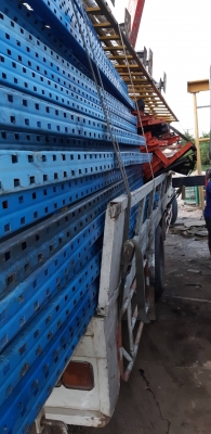 แร็คมีแผ่นรองพร้อมมี8ตันกว่าโลละ20