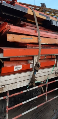 แร็คมีแผ่นรองพร้อมมี8ตันกว่าโลละ20