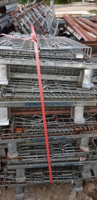 กว้าง60ยาว80สูง60 มี180ใบ ใบละ30โล โลละ25บาท