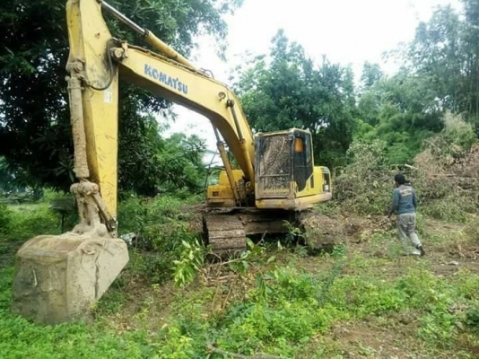 ขาย 1,250,000 KOMATSU pc 200-8 เครื่องดี ปั๊มแรง เอวแน่น โซ่หนา ไฟฟ้าครบ แอร์เย็น เอกสารเล่มทะเบียน รถสวยพร้อมใช้ ทำงาน 12,000ชม.  รถอยู่ เพชรบูรณ์  090-772-3710 090-772-3708