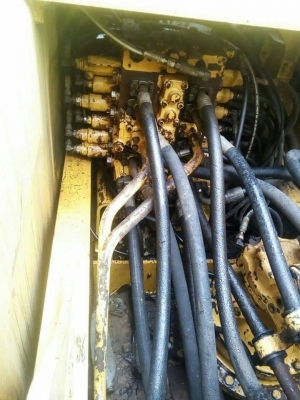 ขาย 1,250,000 KOMATSU pc 200-8 เครื่องดี ปั๊มแรง เอวแน่น โซ่หนา ไฟฟ้าครบ แอร์เย็น เอกสารเล่มทะเบียน รถสวยพร้อมใช้ ทำงาน 12,000ชม.  รถอยู่ เพชรบูรณ์  090-772-3710 090-772-3708