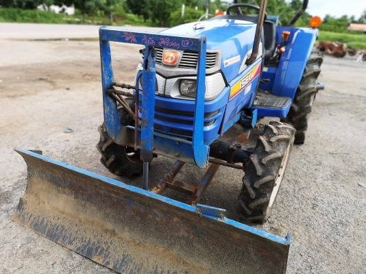 ขายจ้า เอซากิ อุปกรณ์ 2 ชิ้น ใบดันหน้า ผาน 5 ราคา 190000 พร้อมจัดส่ง สนใจติดต่อสอบถามรายละเอียด0906910337 ร้านส.เจริญแทรกเตอร์พิษณุโลกคะ