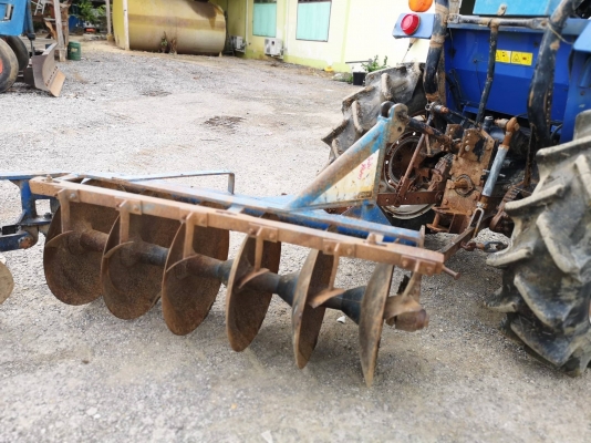 ขายจ้า เอซากิ อุปกรณ์ 2 ชิ้น ใบดันหน้า ผาน 5 ราคา 190000 พร้อมจัดส่ง สนใจติดต่อสอบถามรายละเอียด0906910337 ร้านส.เจริญแทรกเตอร์พิษณุโลกคะ