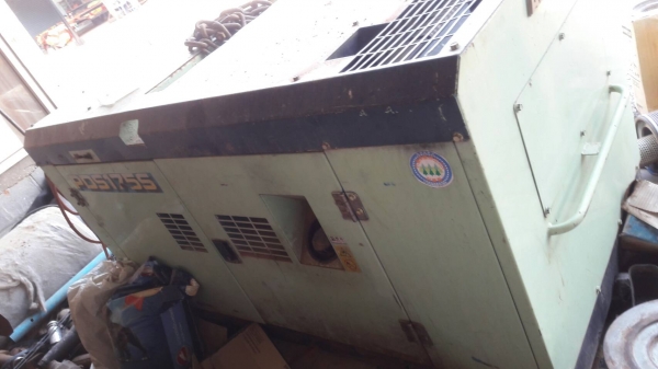 ขายปั้มลมใหญ่ เก่านอก  พร้อมใช้งาน