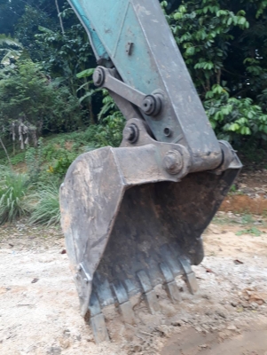 รถแบคโฮ KOBELCO SK200 M8 (YN12) SUPER