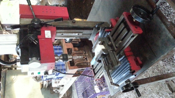 ขายมิลลิ่งตั้งโต้ะไต้หวัน 220v. ไฟบ้าน พร้อทใช้งาน 25,000 พร้อมส่ง