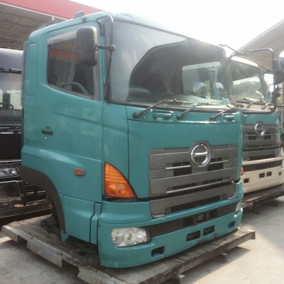 หัวเก๋ง HINO S700 + เครื่อง E13C Turbo 400HP หัวเก๋ง HINO S700 + เครื่อง E13C Turbo 400HP