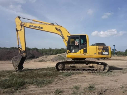 ขาย 1,200,000 KOMATSU pc 200-8 ปี 2009 ไฟฟ้าครบ เครื่องดี ปั้มแรง เอวแน่น ช่วงล่างเต็ม เอกสารแจ้งจำหน่าย รถสวยพร้อมใช้ รถอยู่ กาญจนบุรี 090-772-3710 090-772-3708