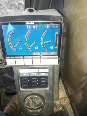 ขาย 1,200,000 KOMATSU pc 200-8 ปี 2009 ไฟฟ้าครบ เครื่องดี ปั้มแรง เอวแน่น ช่วงล่างเต็ม เอกสารแจ้งจำหน่าย รถสวยพร้อมใช้ รถอยู่ กาญจนบุรี 090-772-3710 090-772-3708