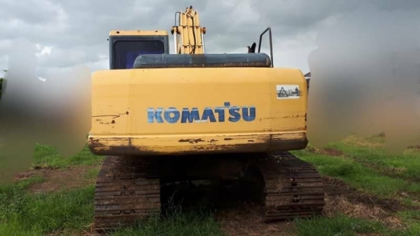 ขาย1,250,000 KOMATSU pc 200-7 เอกสารเล่มทะเบียน ไฟฟ้าครบ เครื่องดี ปั้มแรง เอวแน่น ช่วงล่างเต็ม รถสวยพร้อมใชั รถอยู่ บุรีรัมย์ 090-772-3710 090-772-3708