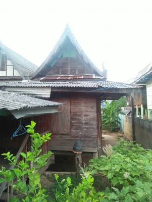 ขายบ้านทรงไทย3หลังไม้สัก(เฉพาะตัวบ้าน)