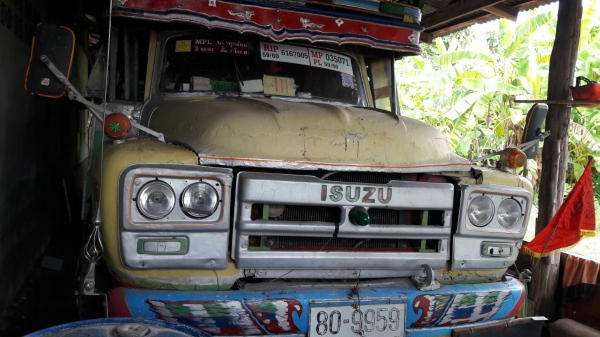 ขาย รถ 10 ล้อ หัวยาว 2 เพลา ช่วงล่างใหญ่จัมโบ้ เครื่อง+เกียร์ 6D14 165 แรงม้า มีเกียร์กลาง คัสซีสวย คานหน้าใหญ่ ทะเบียนเต็มพร้อมโอน