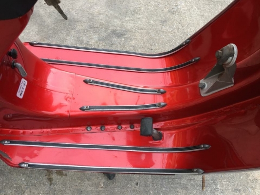 ขาย สมอเฟรม 50S ครับ รถสวยมาครับ เดิม บาง ของครบ ขาดไฟเลี้ยวปลายแฮน มาดูรถก่อนได้ครับ ยางหน้าs83 ยางหลัง s1 ครับ ราคา 45,500 บาทครับ ขาย สมอเฟรม 50S ครับ รถสวยมาครับ เดิม บาง ของครบ ขาดไฟเลี้ยวปลายแฮน มาดูรถก่อนได้ครับ ยางหน้าs83 ยางหลัง s1 ครับ ราคา 45,500 บาทครับ