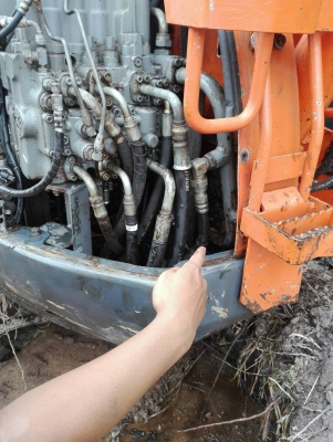 ขายรถแบคโฮ HITACHI EX135US-5 ไมล์ 3968 ชม.เอกสารอินวอย ราคา 800000