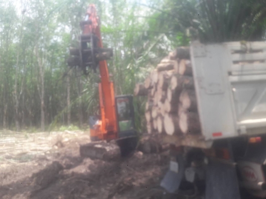 ขายรถแบคโฮ HITACHI EX135US-5 ไมล์ 3968 ชม.เอกสารอินวอย ราคา 800000