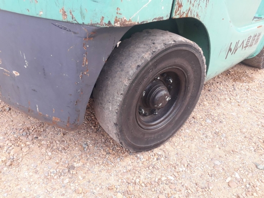 ขายรถยก MITSUBISHI FG15 F25A  เครื่องเบนซิน เกียร์ธรรมดา ยกได้1.5ตัน เสา3เมตร ยางตันหน้าหลัง ติดต่อ 098-7962549