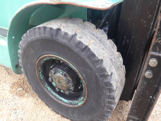 ขายรถยก MITSUBISHI FG15 F25A  เครื่องเบนซิน เกียร์ธรรมดา ยกได้1.5ตัน เสา3เมตร ยางตันหน้าหลัง ติดต่อ 098-7962549