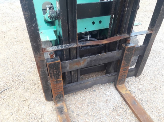 ขายรถยก MITSUBISHI FG15 F25A  เครื่องเบนซิน เกียร์ธรรมดา ยกได้1.5ตัน เสา3เมตร ยางตันหน้าหลัง ติดต่อ 098-7962549