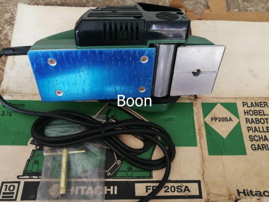 สินค้าใหม่เก่าเก็บ กบไฟฟ้า HITACHI FP20SA ขนาด3นิ้ว 220V 320W Made in Japan อุปกรณ์ตามรูป ราคา 2,100 บาท(รวมส่งเก็บเงินก่อนส่ง)