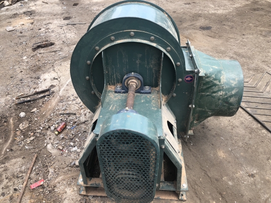 ขาย เครื่องเป่าขี้เรือย พร้อมมอเตอร์ ไฟ3สาย มี2ตัวๆละ8000