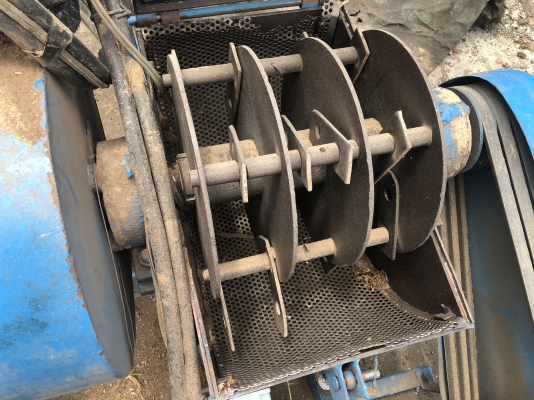 ขาย เครื่องเป่าขี้เรือย พร้อมมอเตอร์ ไฟ3สาย มี2ตัวๆละ8000