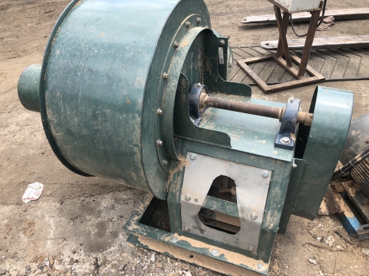 ขาย เครื่องเป่าขี้เรือย พร้อมมอเตอร์ ไฟ3สาย มี2ตัวๆละ8000