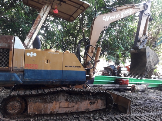 ขายแบคโฮเล็กKOMATSU PC-20-3สภาพสวยพร้อมใช้ ขายแบคโฮเล็กKOMATSU PC-20-3สภาพสวยพร้อมใช้