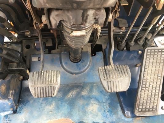 ขายรถหนีบก้อนแบนสำหรับงานร้านขายของเก่าร้านรีไซเคิ้ล