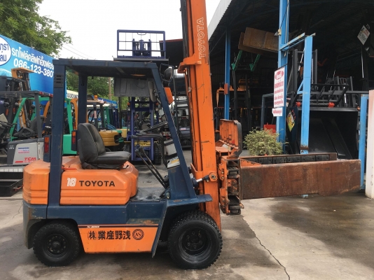 ขายรถหนีบก้อนแบนสำหรับงานร้านขายของเก่าร้านรีไซเคิ้ล