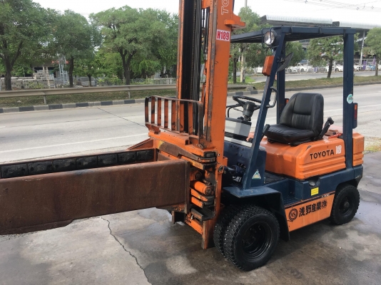 ขายรถหนีบก้อนแบนสำหรับงานร้านขายของเก่าร้านรีไซเคิ้ล