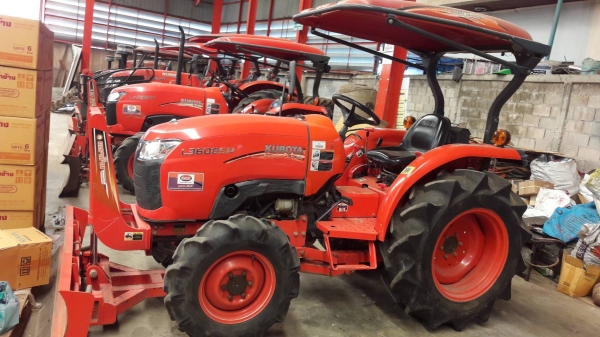 รถแทรกเตอร์มือสอง รถแทรกเตอร์มือสอง