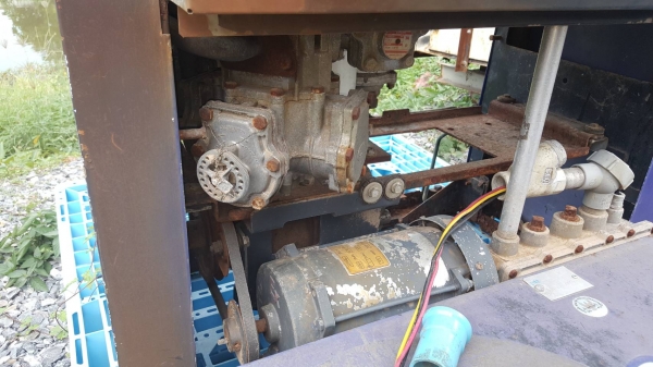 ตู้จ่ายน้ำมันระบบดิจิตอลแบบสองมือจ่าย