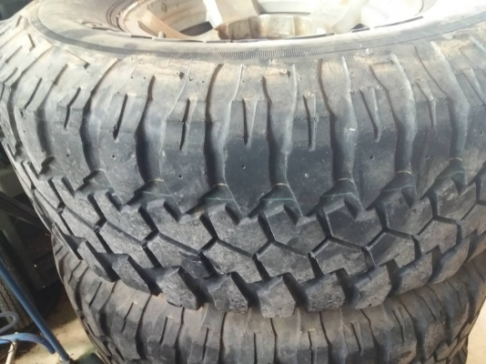 ยาง maxxis 285 75 16 ปลายปี 4511
