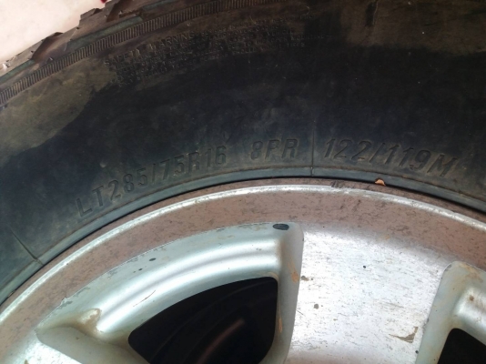ยาง maxxis 285 75 16 ปลายปี 4511