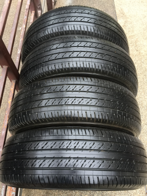 ยาง Dunlop 205 70 15 ปี17 ดอกเต็ม ไม่มีปะ ใช้ยาว ราคาไม่แพง