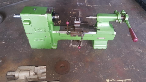 ชุดประกอบเครื่องกลึง มือโยก ขนาด 2 ฟุต 15000 บาท 0814583376 เอก