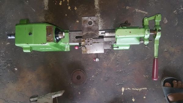 ชุดประกอบเครื่องกลึง มือโยก ขนาด 2 ฟุต 15000 บาท 0814583376 เอก