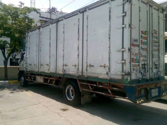 ขาย อีซูชุ 165 แรง ตู้สิบบาน ยาว 7.20.ม. รถสวยๆตามภาพ เจ้าของขายเอง 450,000  บาท ขาย อีซูชุ 165 แรง ตู้สิบบาน ยาว 7.20.ม. รถสวยๆตามภาพ เจ้าของขายเอง 450,000  บาท