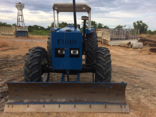 ขายรถไถ Ford 7840 6สูบ เกียร์กลาง ใบมีด 8 ฟุต