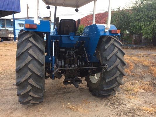 ขายรถไถ Ford 7840 6สูบ เกียร์กลาง ใบมีด 8 ฟุต