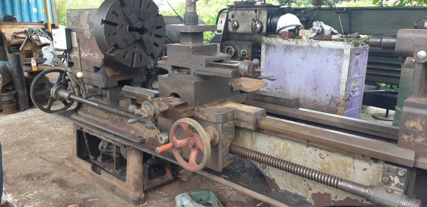 ขายเครื่องกลึงเซ็กกี่สวิง1000ระยะทำงานยาว1800เมตรรู3นิ้วราคาภูธรเลยครับผม