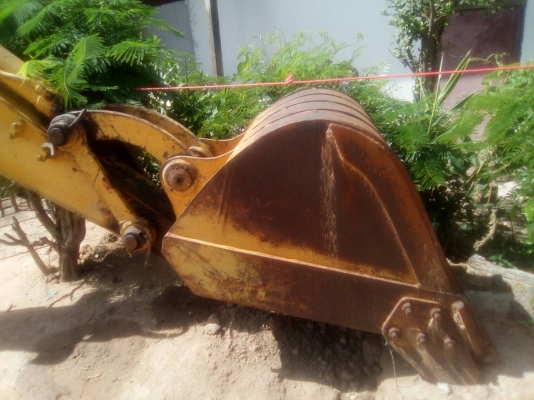 ขายรถแบคโฮ KOBELCO 120 เครื่อง 6BD1 165 แรงม้า ราคา 320000 ขายรถแบคโฮ KOBELCO 120 เครื่อง 6BD1 165 แรงม้า ราคา 320000