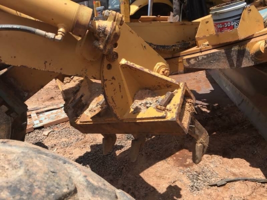 ขาย 895,000 รถเกรด GALION 850A สภาพสวยกิปพร้อมใช้ เครื่องดี เกียร์แรง ระบบไฮโดลิกพร้อม. เอกสารเล่มทะเบียน  รถอยู่ โคราช โทร 0610710295